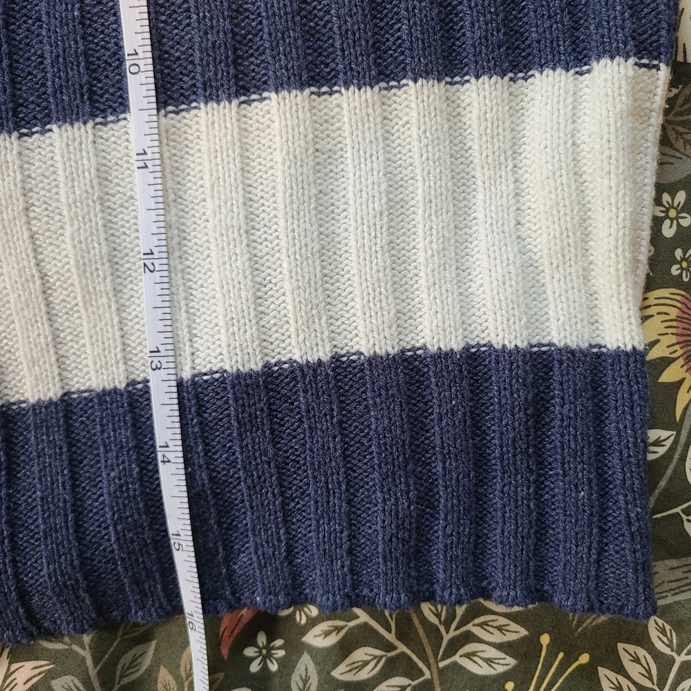 American Eagle Cropped Boxy Cardigan Women XS Blue White Striped Ribbed Knit - Picture 10 of 11